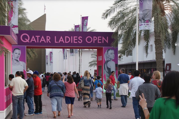 Monica Niculescu s-a calificat in turul doi la Doha