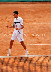 Hanescu merge mai departe