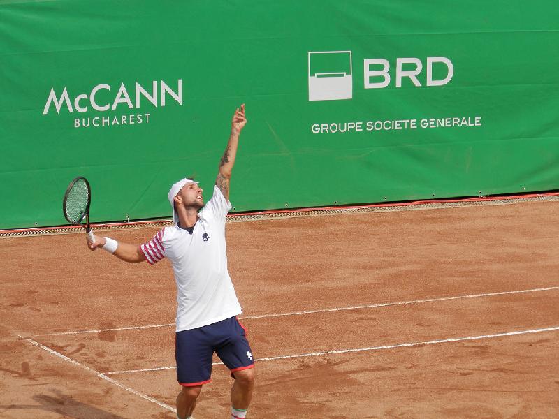 Ungur si Luncanu s-au calificat in sferturi