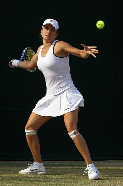 Romanii parasesc treptat Wimbledonul