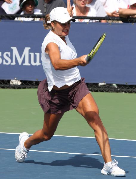 Niculescu, senzatie la dublu