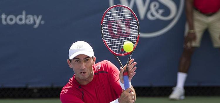 Tecău luptă pentru trofeu