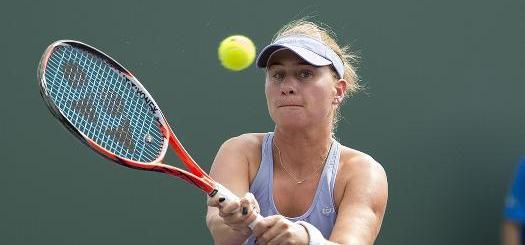 Elena Bogdan joacă la dublu