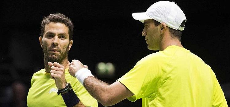 Tecău şi Rojer joacă azi semifinala