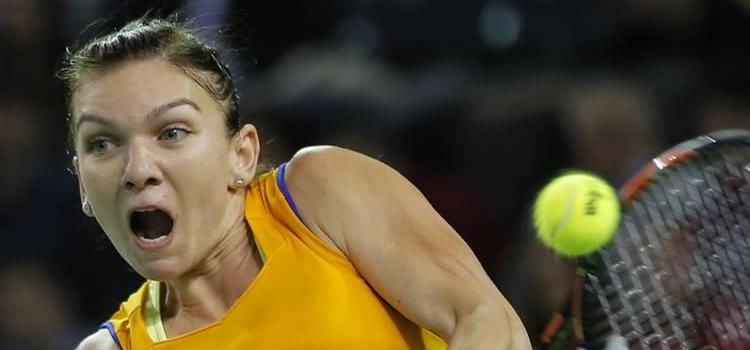 Halep amână operația la nas