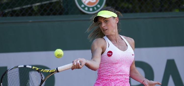 Ana Bogdan joacă azi în sferturi