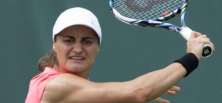 Monica şi Irina joacă azi