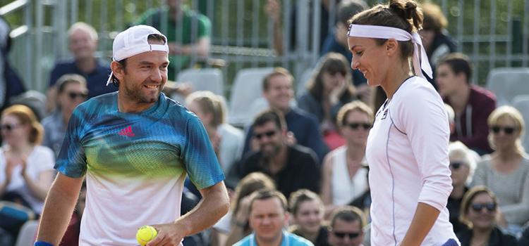 Mergea a părăsit concursul la dublu mixt