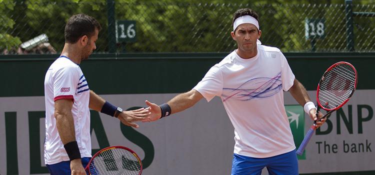 Campionii au pierdut în primul tur