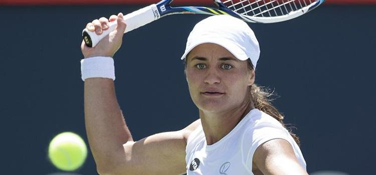 Meciul Monica Niculescu - Agnieszka Radwanska în imagini