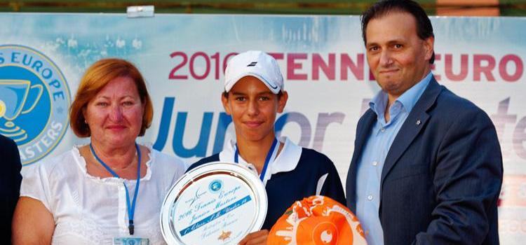 Papoe este campion european la U-14