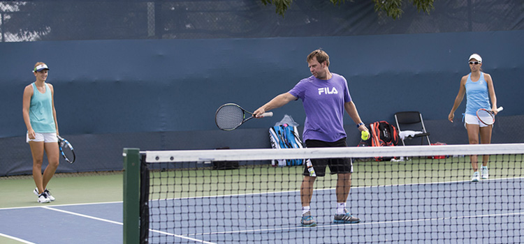 Imagini de la antrenamentul IRINEI-CAMELIA BEGU şi al RALUCĂI-IOANA OLARU la Cincinnati