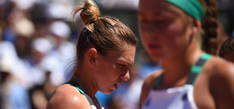 Halep încă se gândeşte la finala cu Ostapenko