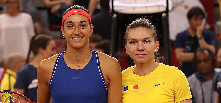 Imagini de la meciul Caroline Garcia - Simona Halep, al treilea al confruntării Franţa - România din semifinalele Fed Cup